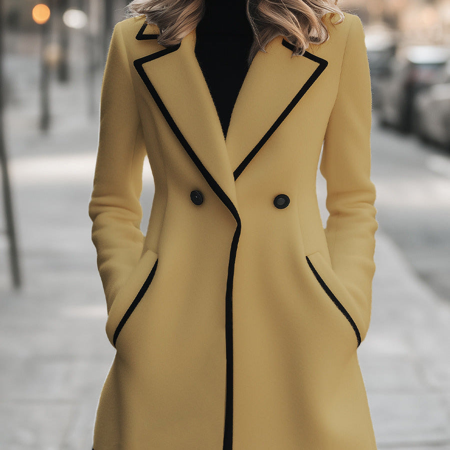 Donna - Cappotto doppiopetto chic con finiture nere