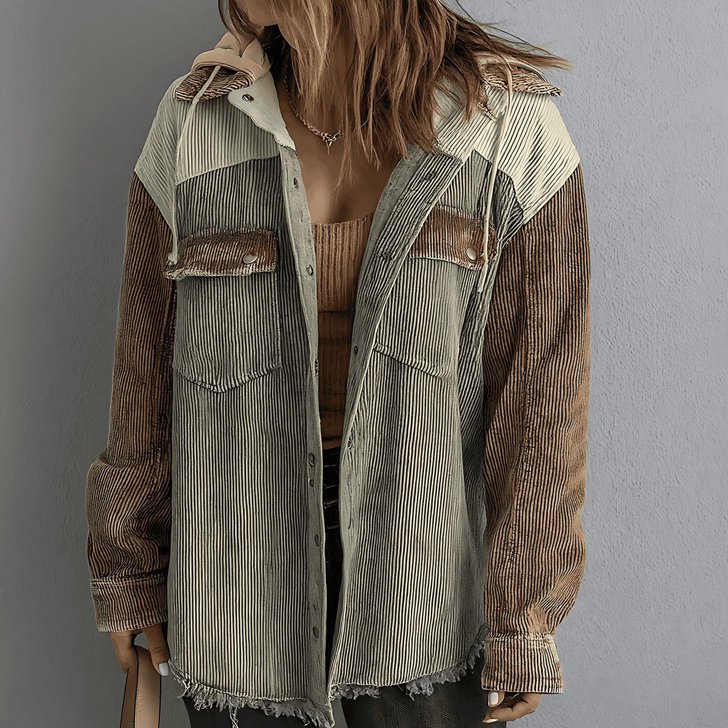 Donna - Giacca con cappuccio e abbottonatura - Vestibilità aderente