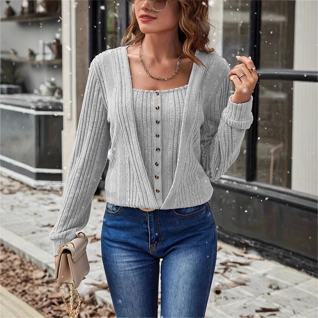 Donna - Cardigan con profondo scollo a V - Dettagli con bottoni