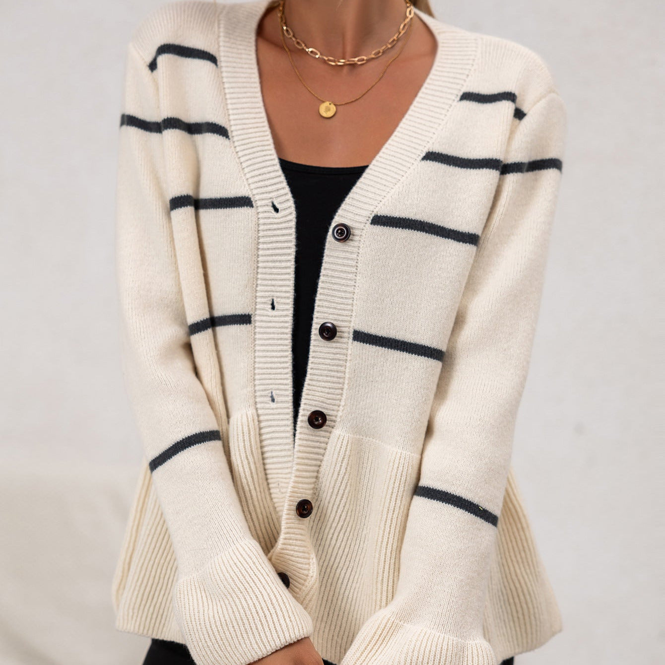 Donna - Cardigan con scollo a V e orlo a peplo