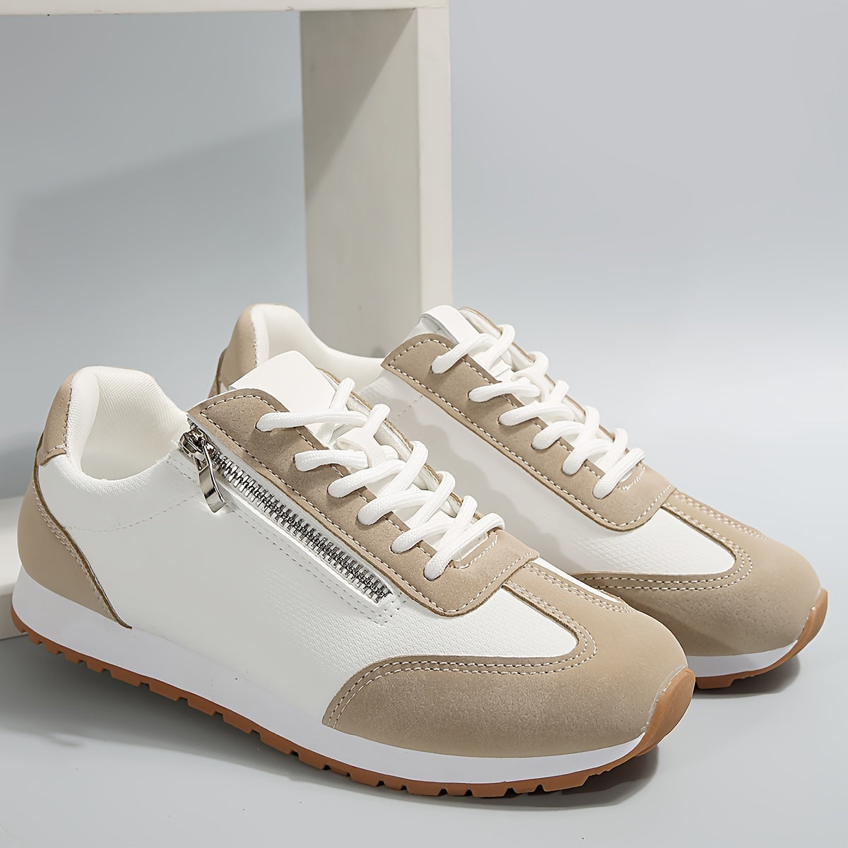 Scarpe da donna - Scarpe con plateau - Design che aumenta l'altezza - Calzature comode e casual
