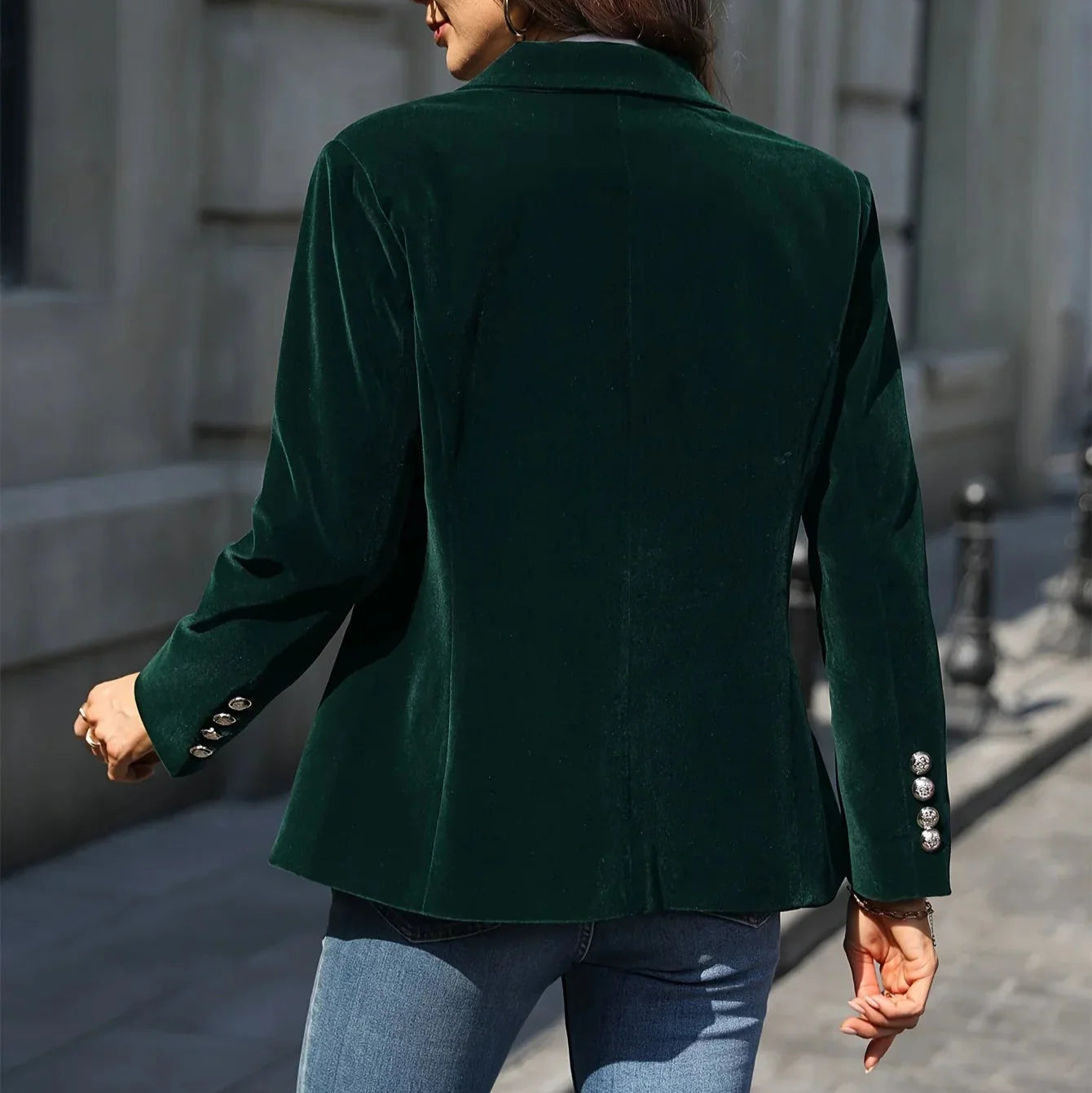 Donna - Blazer in velluto - Dettagli con bottoni dorati