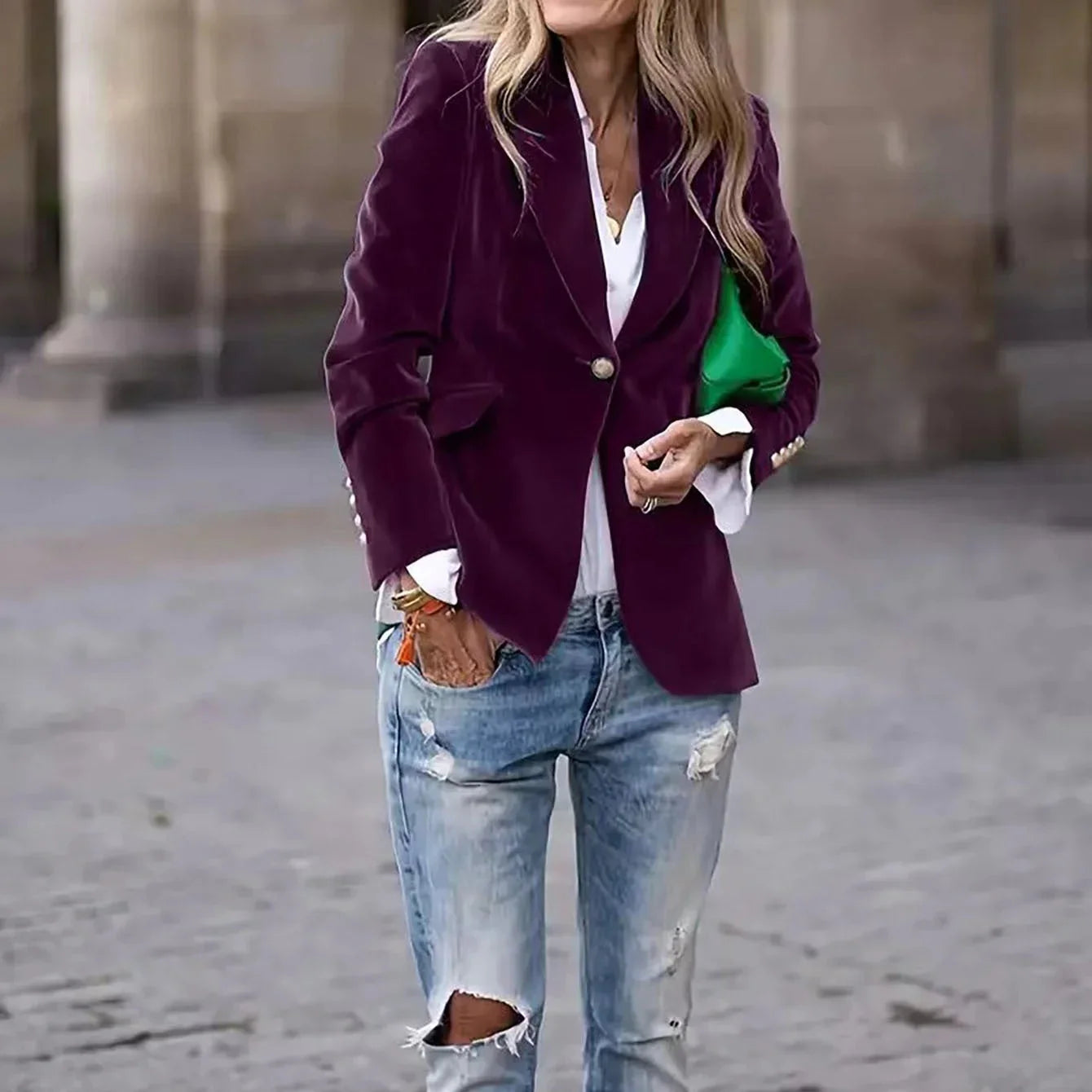 Donna - Blazer in velluto - Dettagli con bottoni dorati