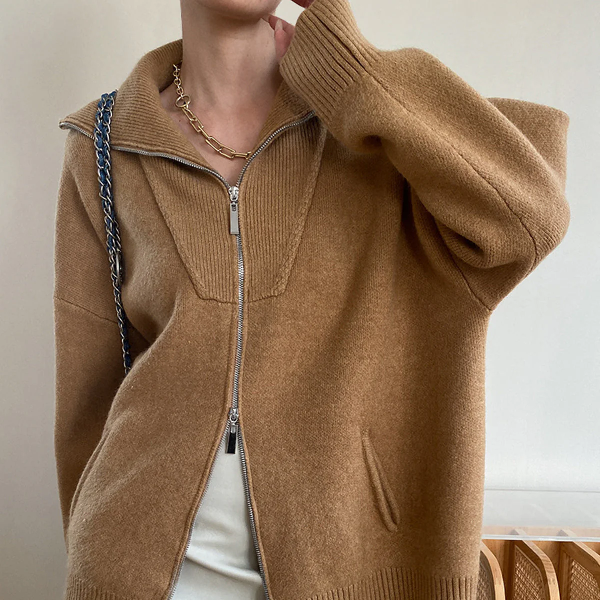 Donna - Cardigan oversize in maglia di lana - Zip frontale