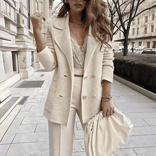 Donna - Blazer elegante con dettagli classici a bottoni