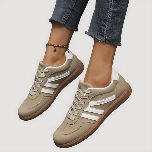 Donna - Sneakers casual stringate - Dettaglio a righe - Scarpe comode per tutti i giorni
